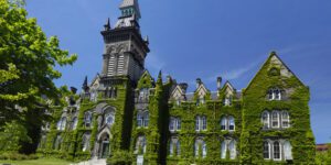Avantages des bourses d'exemption des frais de scolarité de l'Université de Montréal :